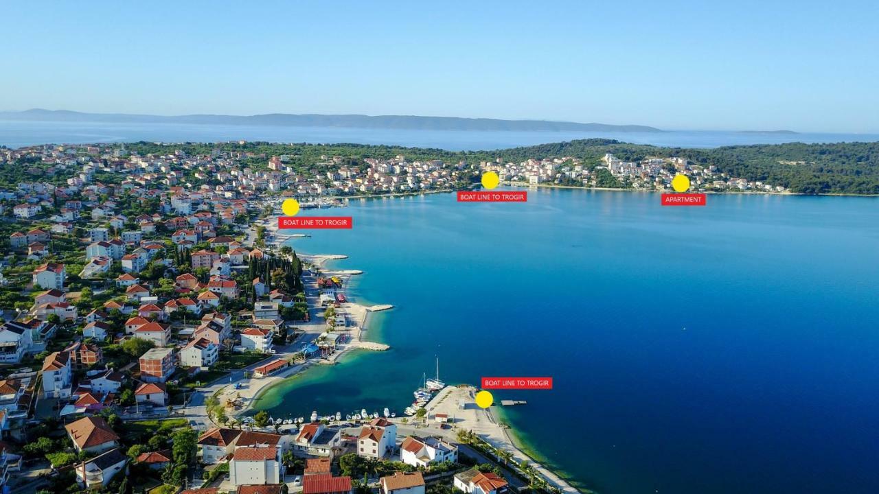 Apartment "On The Beach" Trogir Exteriör bild